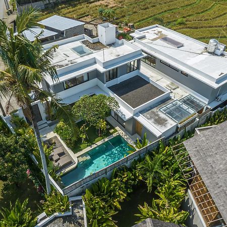 Villa Arunika - Stylish Tropical 2Br Villa Close To Nyanyi Beach! Selemadeg Eksteriør billede